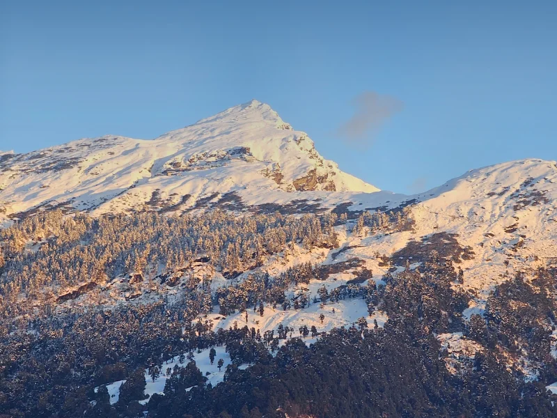Mount Chaukhambha (1)